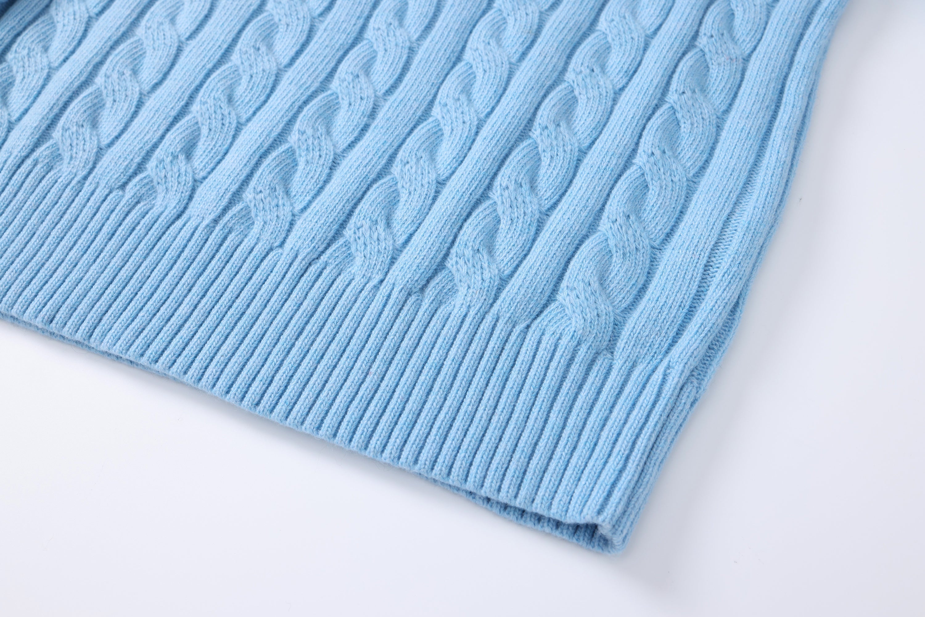 Men’s Heritage Cable Knit Quarter-Zip Sweater